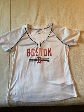 Women’s Boston’s jersey XL